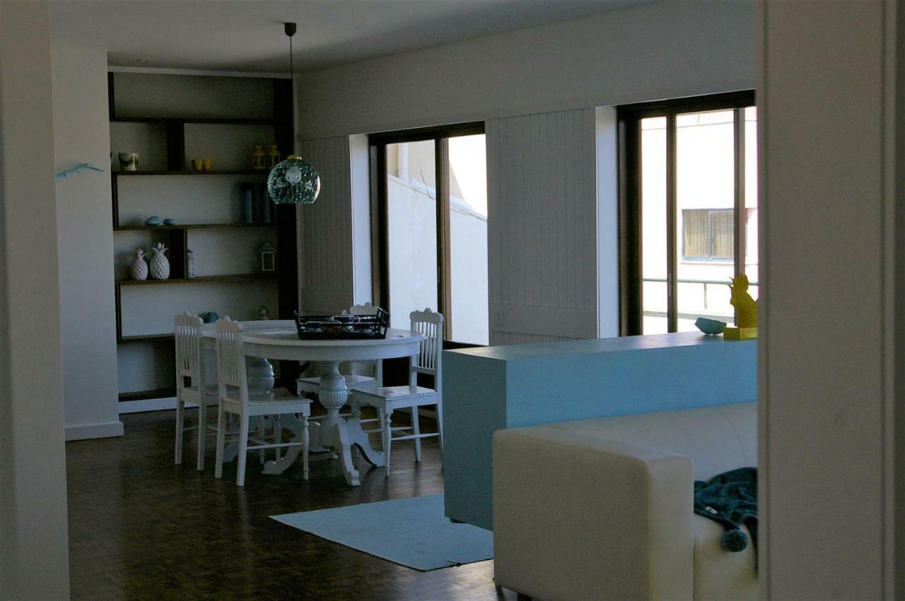 Blue Apartment Parede Beach House Exteriör bild