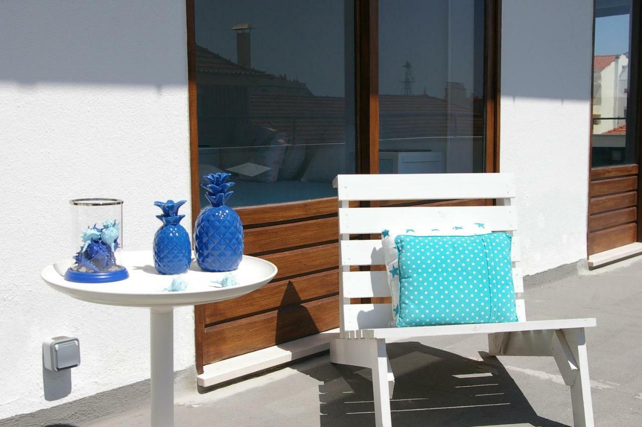 Blue Apartment Parede Beach House Exteriör bild
