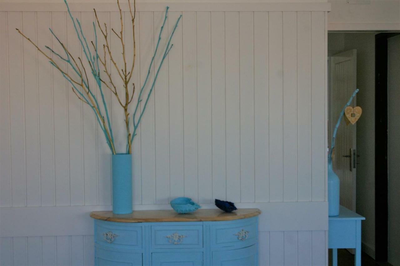 Blue Apartment Parede Beach House Exteriör bild